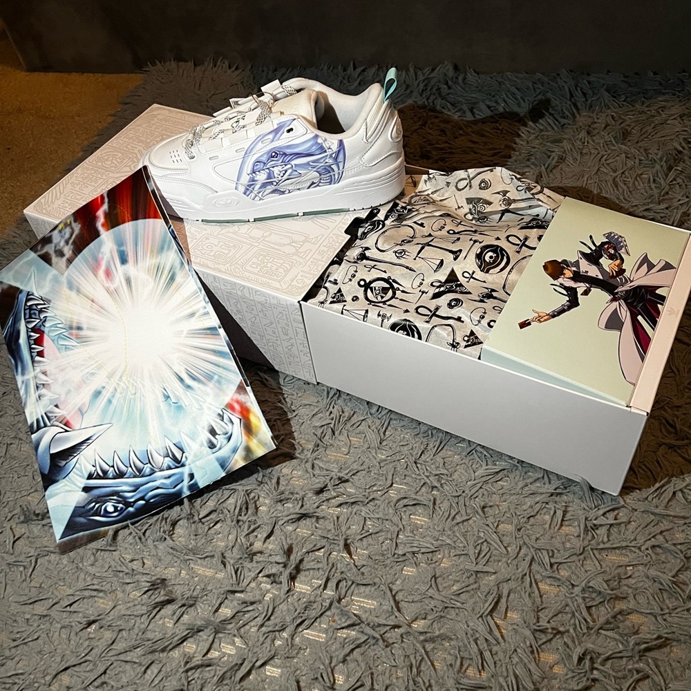 Yu-gi-oh blue eye white dragon shoes